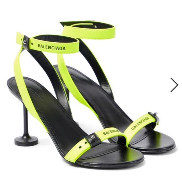 New in box balenciaga size 39 - Picture 1 of 3